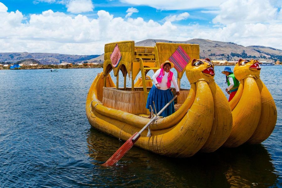 Isla Uros y Taquile Full Day